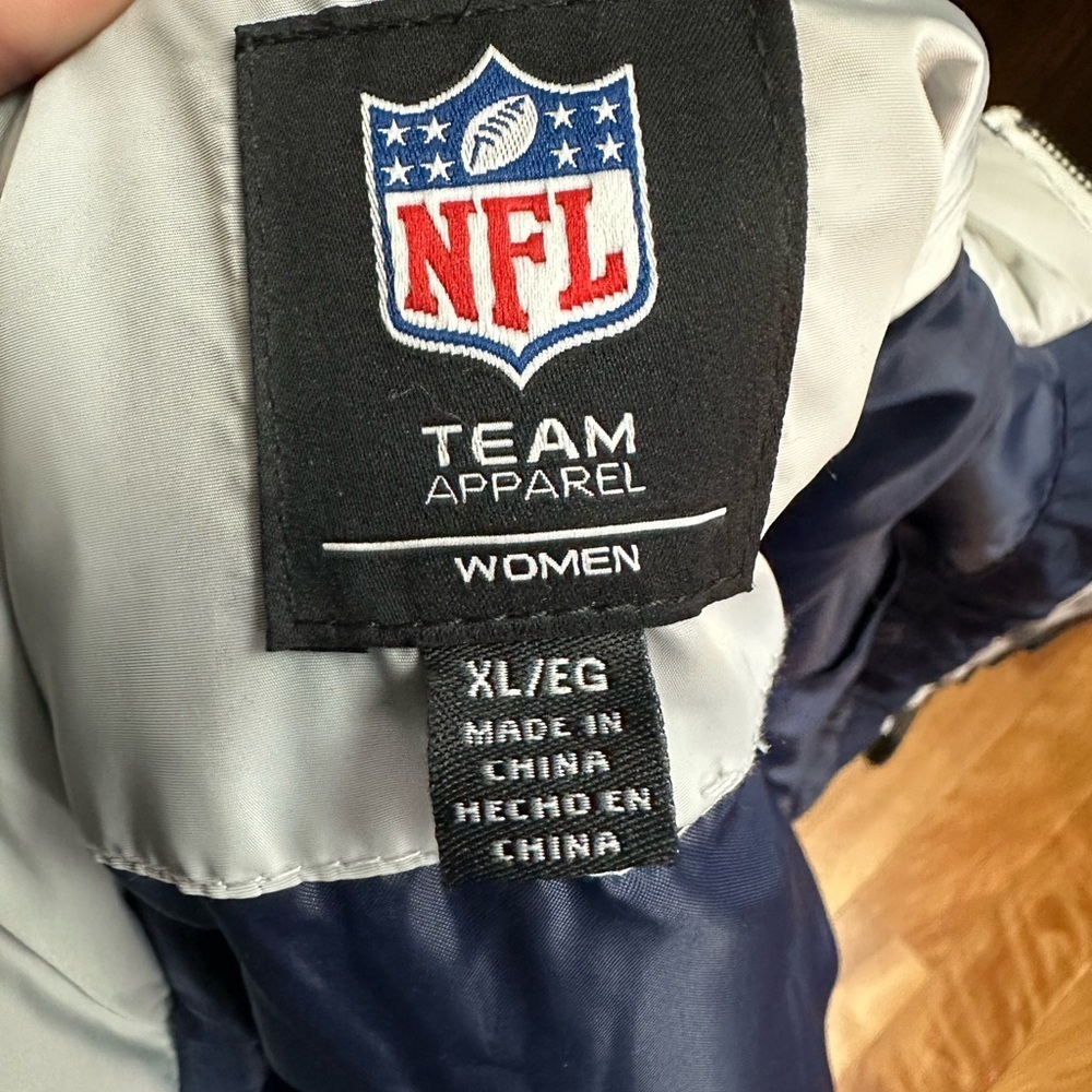 NFL Team Apparel New England Patriots Women's Navy Jacket size XL extra large - Picture 2 of 6